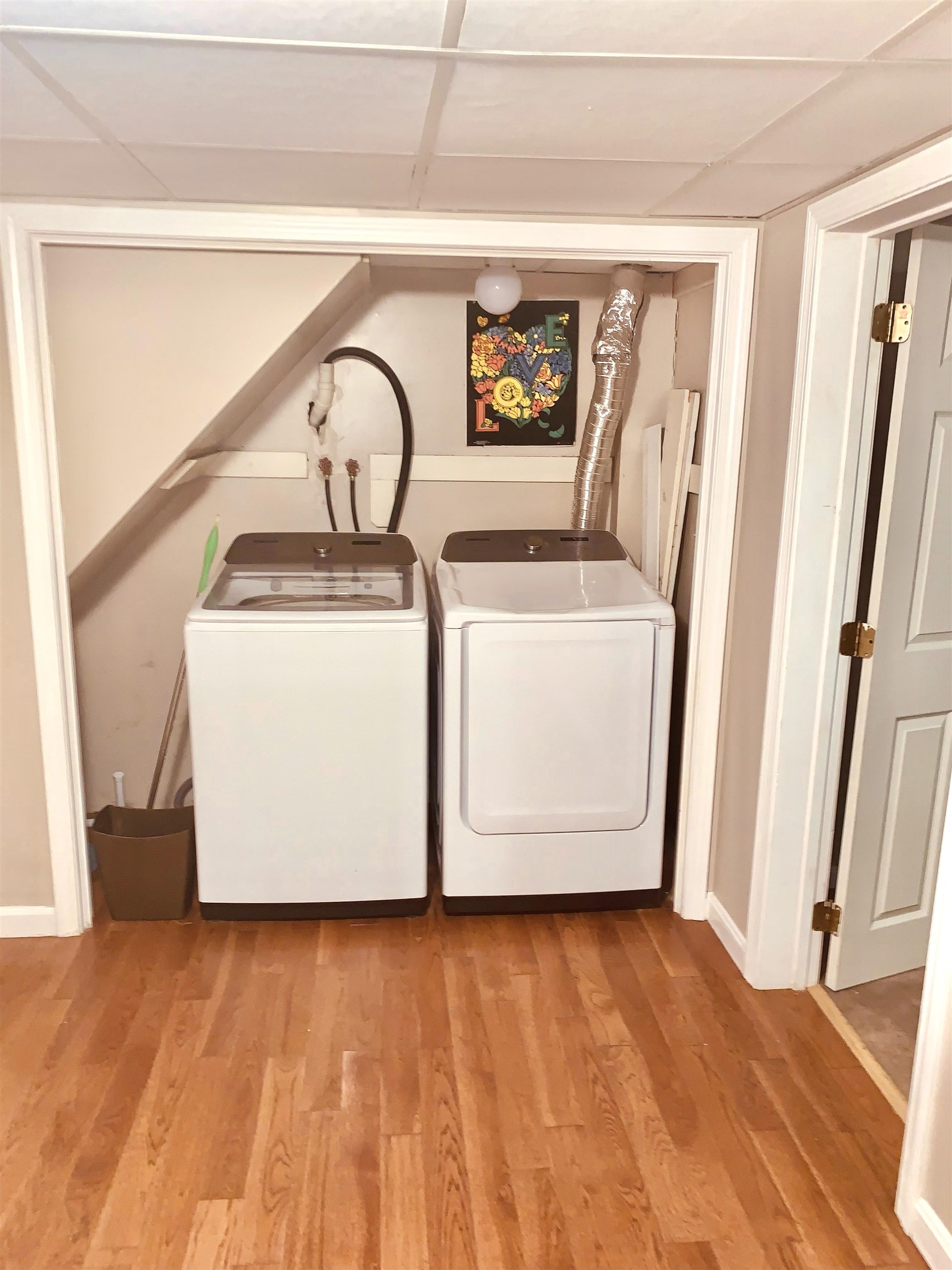 39 Raleigh Drive Nashua, NH 03062 - Photo 9 of 34