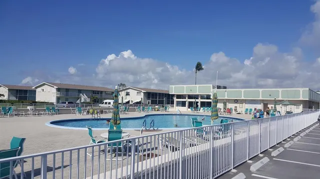 $1,400 | 340 Horizon West, Unit 110, Boynton Beach, FL 33435