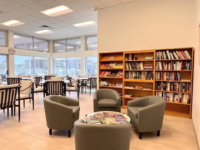 $1,400 | 340 Horizon West, Unit 110, Boynton Beach, FL 33435