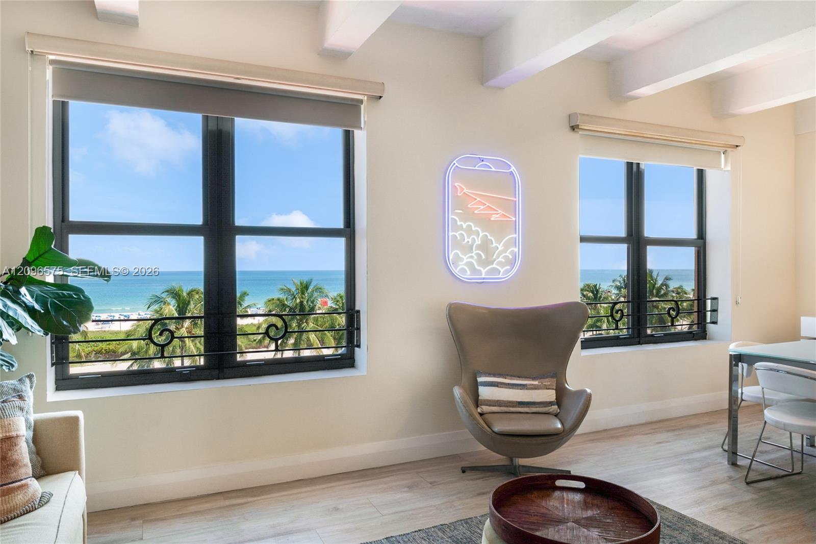 1330 Ocean Drive, Unit R5D Miami Beach, FL 33139 - Photo 4 of 27 Gallery Image 4