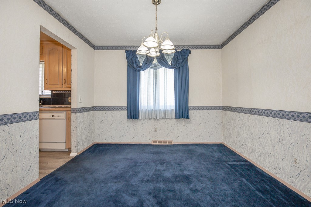 1193 Jacoby Road Akron, OH 44321 - Photo 6 of 28
