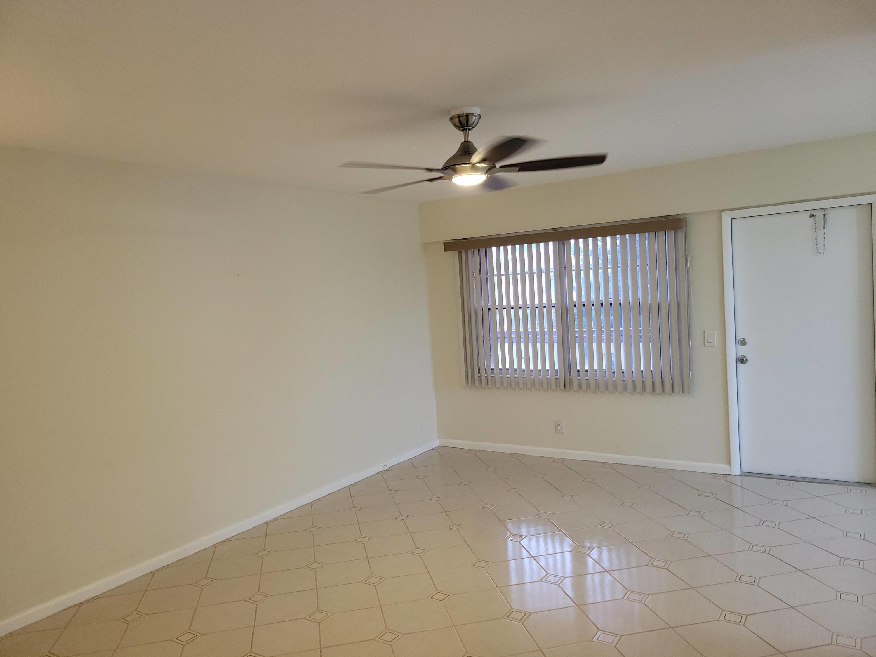 207 Fanshaw East Boca Raton, FL 33434 - Photo 11 of 52 20210623_163931