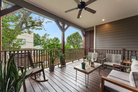 $764,500 | 836 East 24th Street, Houston, TX 77009