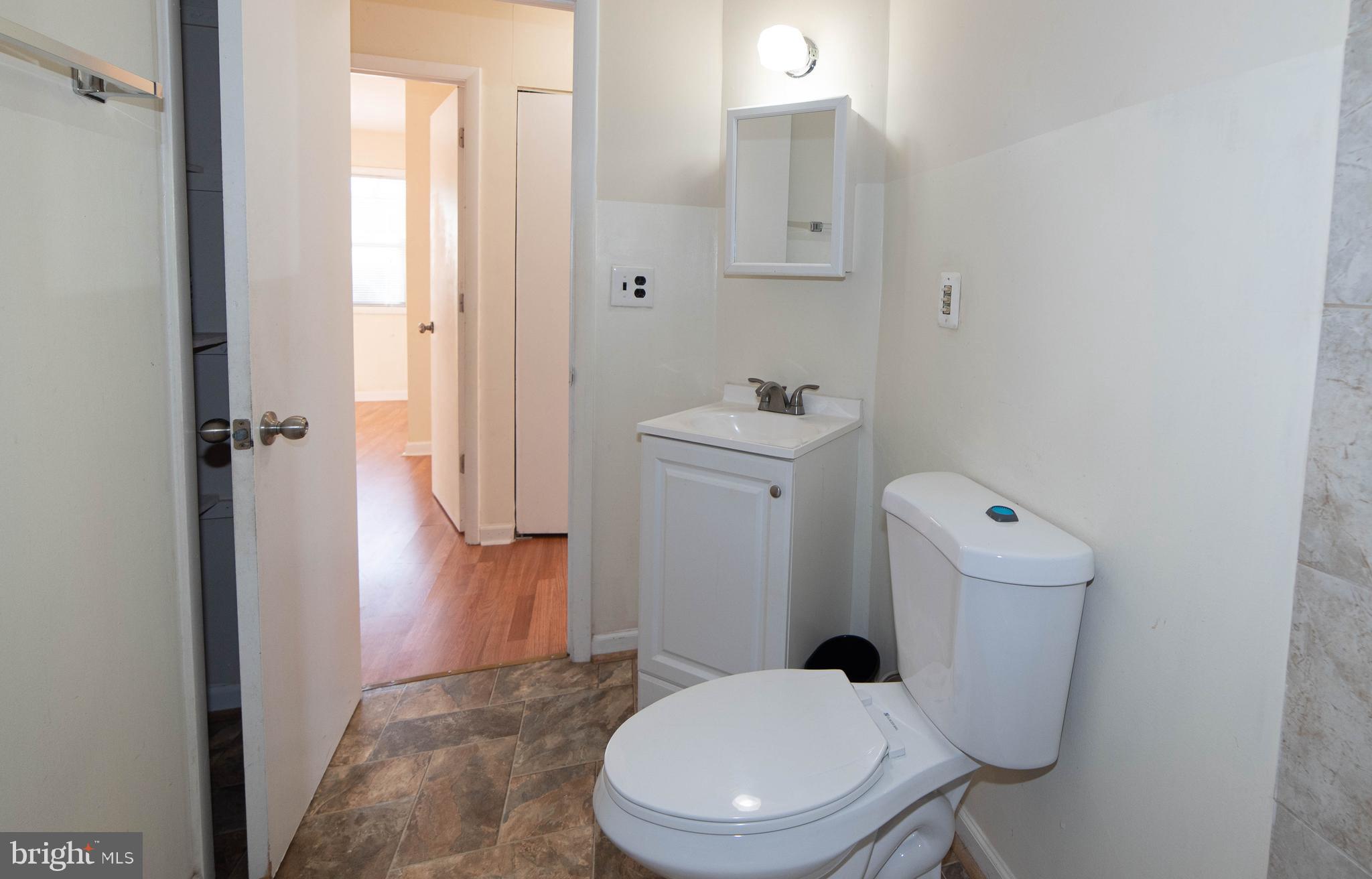 19215 Cardinal Heights Road Triangle, VA 22172 - Photo 9 of 15 Full Bath