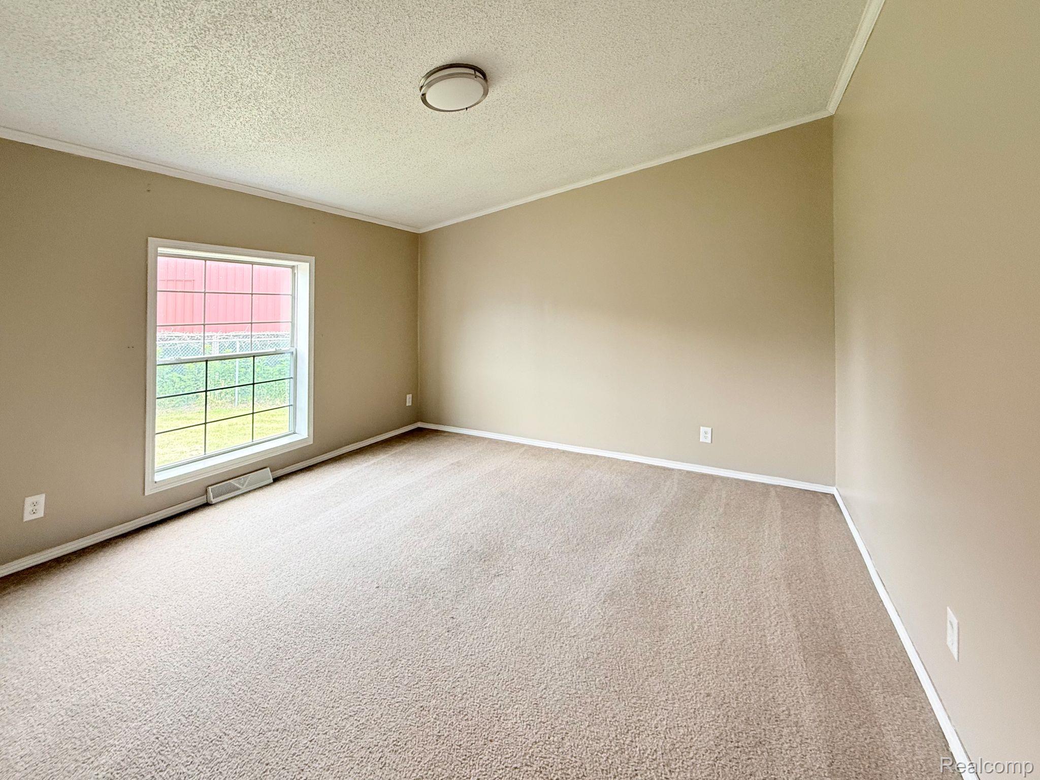 6255 Telegraph Road, Unit 214 Erie, MI 48133 - Photo 24 of 32 IMG_0811.JPG