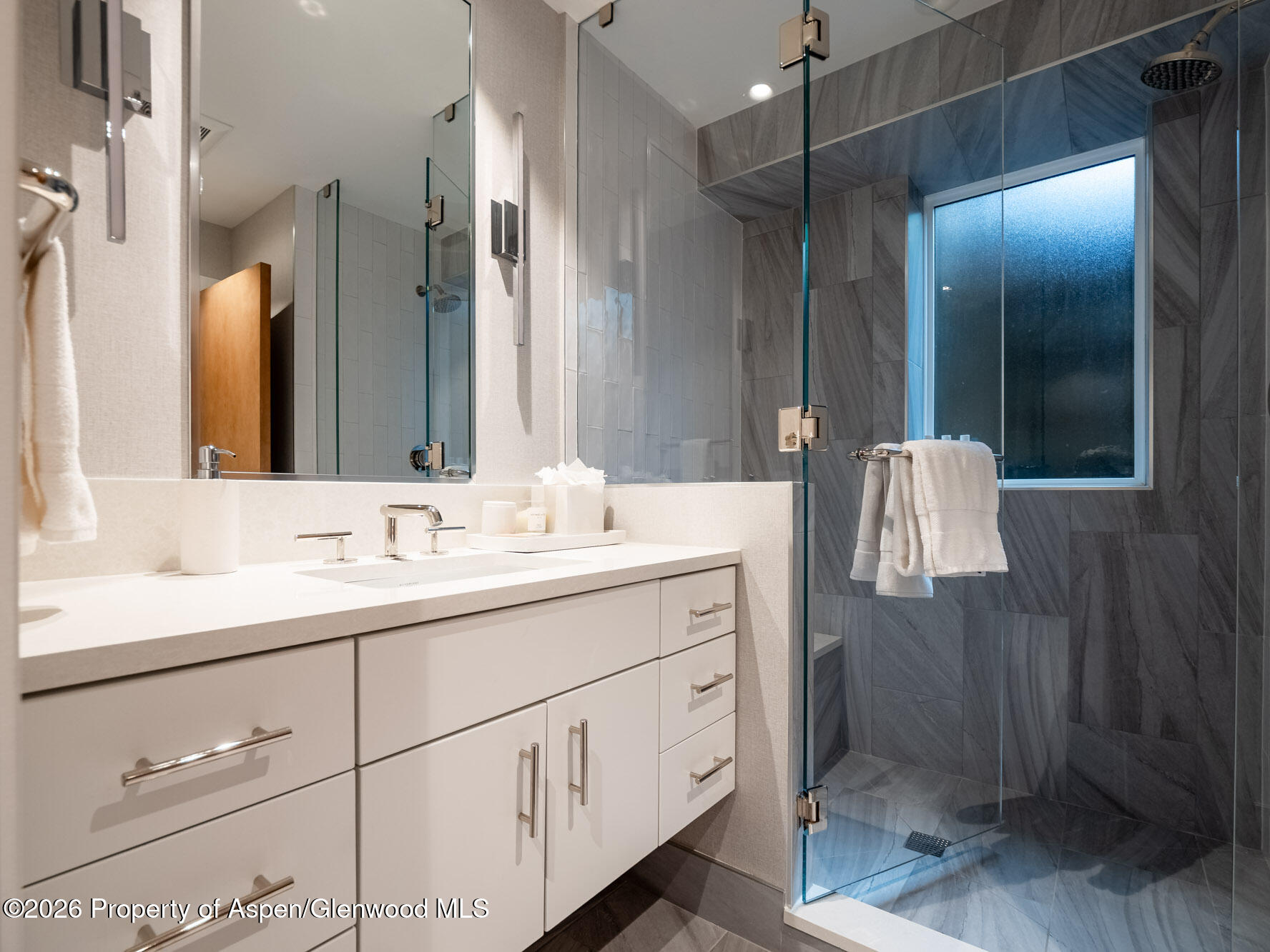 314 North Riverside Avenue, Unit 2 Aspen, CO 81611 - Photo 28 of 32 Bedroom 4 Bathroom