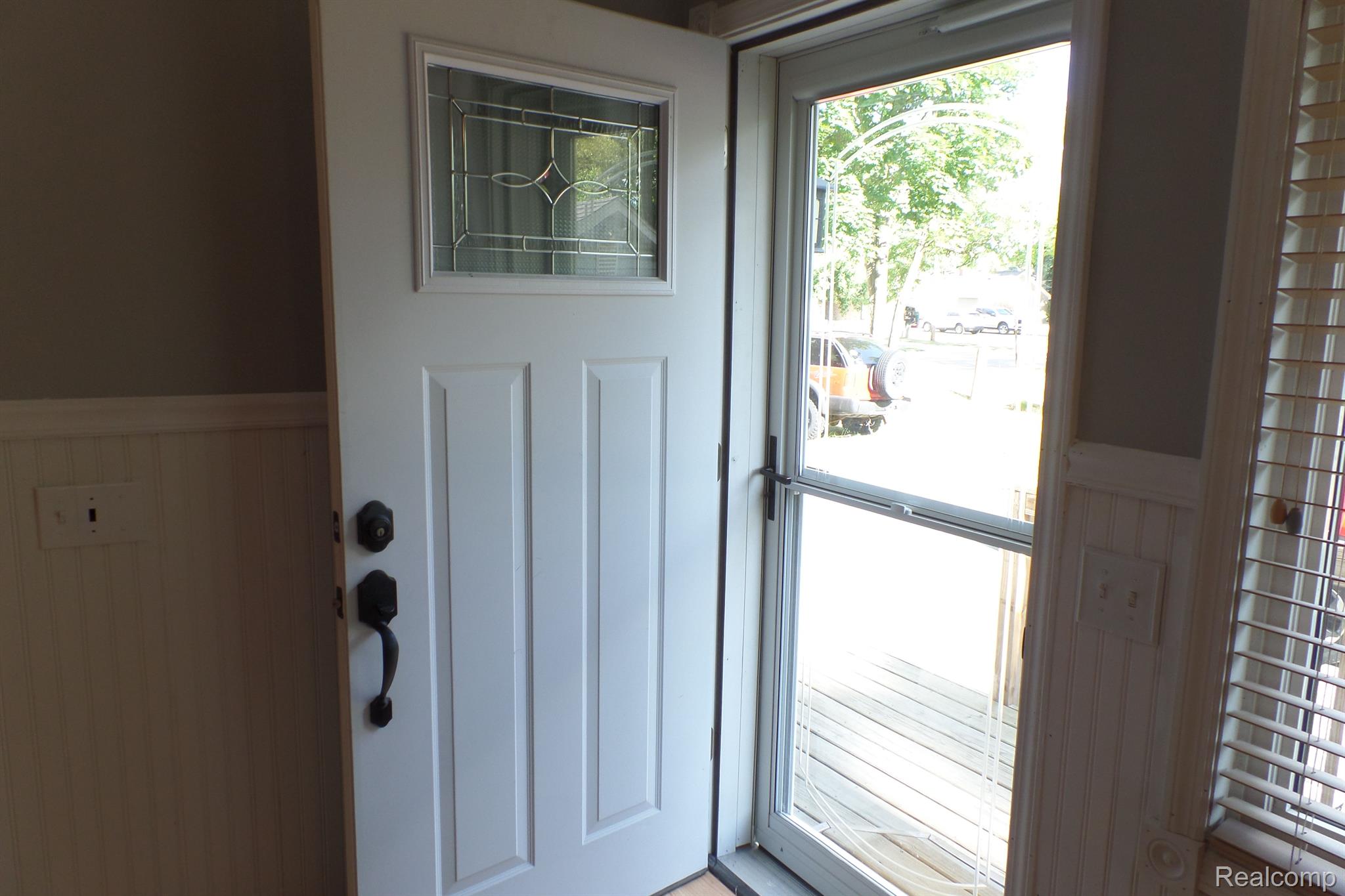 469 Deland Road Flushing, MI 48433 - Photo 17 of 24 Gallery Image 17