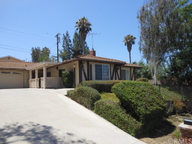 280 East Big Springs Road Riverside, CA 92507 - Photo 1 of 1