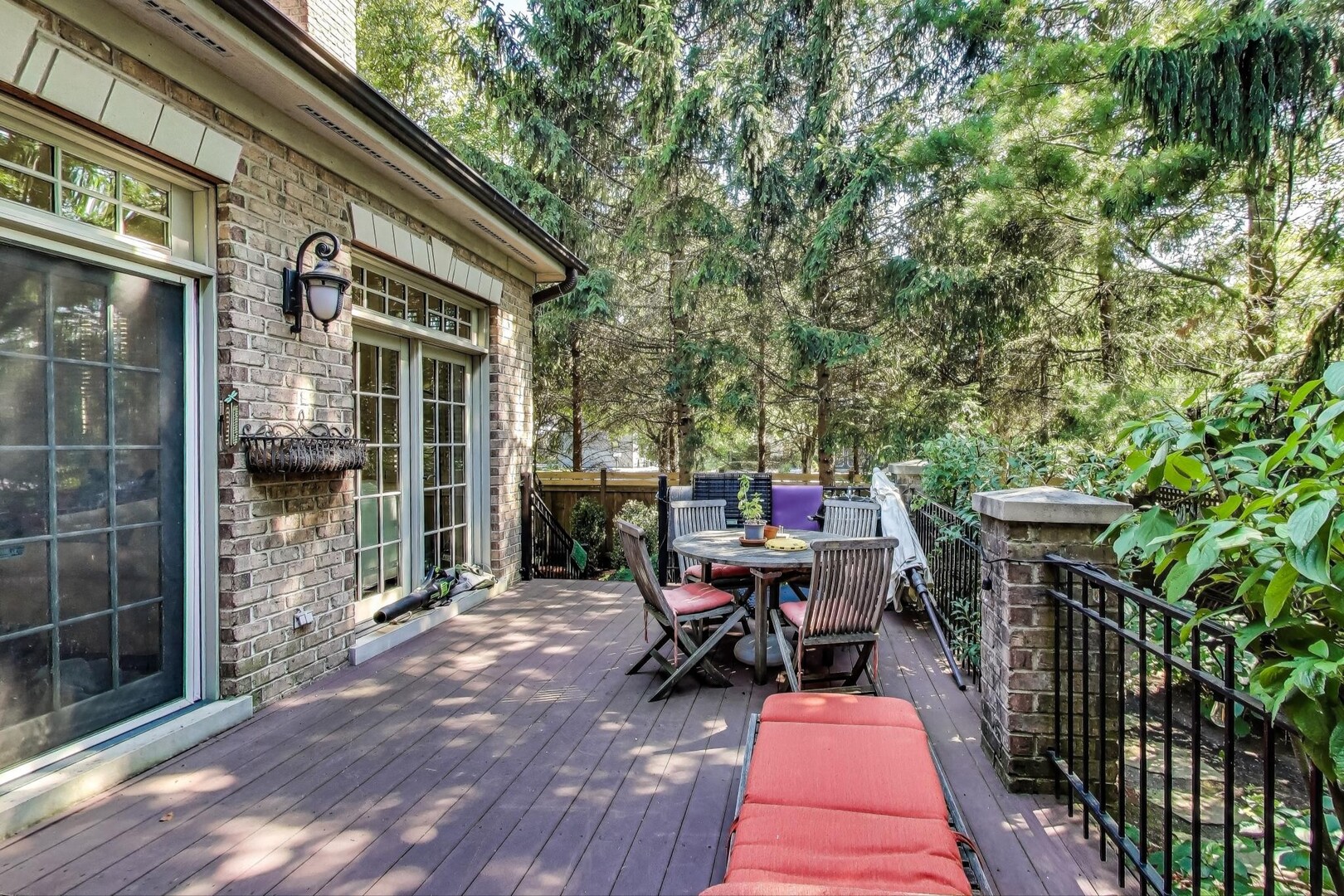 901 Pontiac Road Wilmette, IL 60091 - Photo 28 of 35 a view of roof deck with furniture and garden
