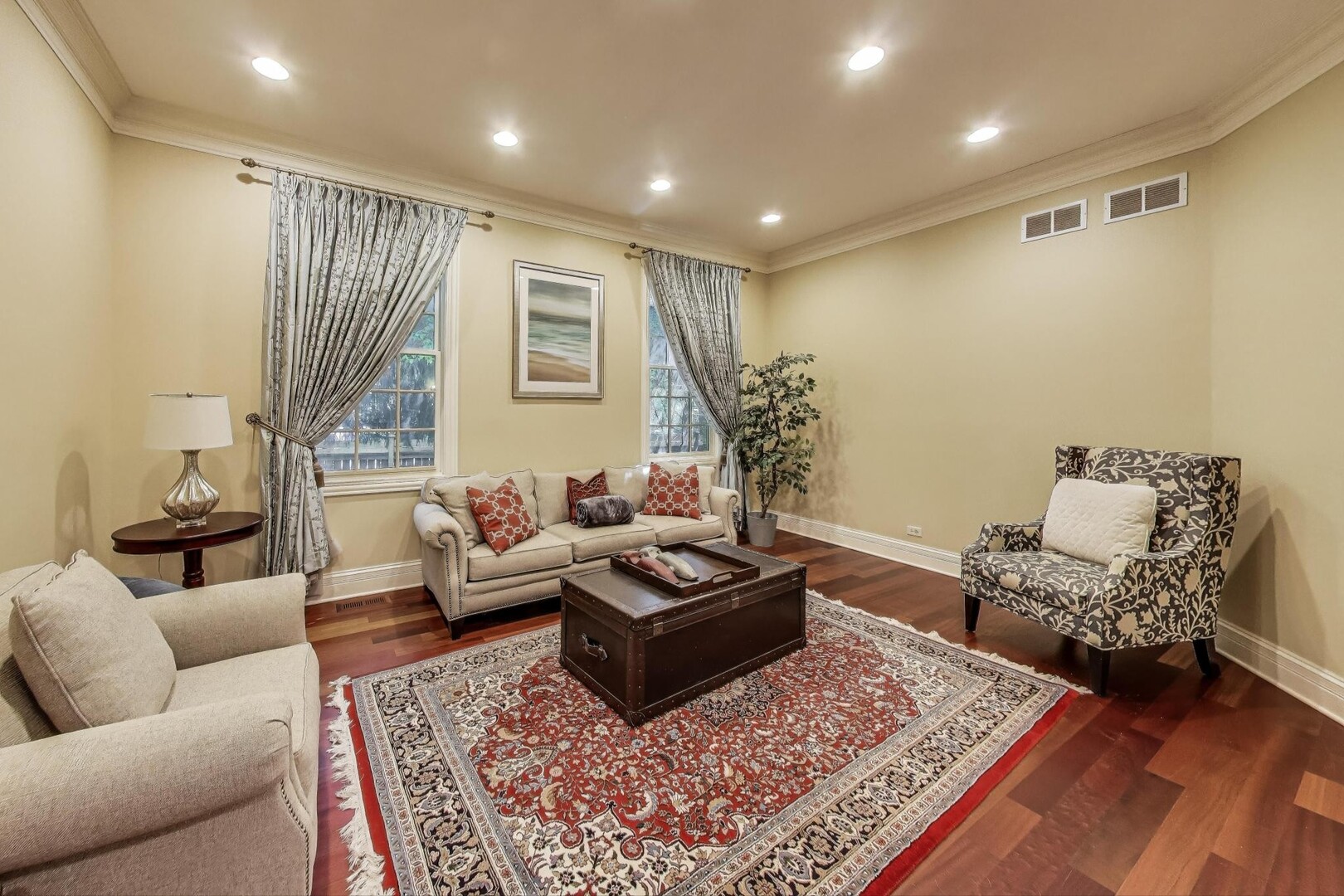 901 Pontiac Road Wilmette, IL 60091 - Photo 4 of 35 a living room with furniture and a rug