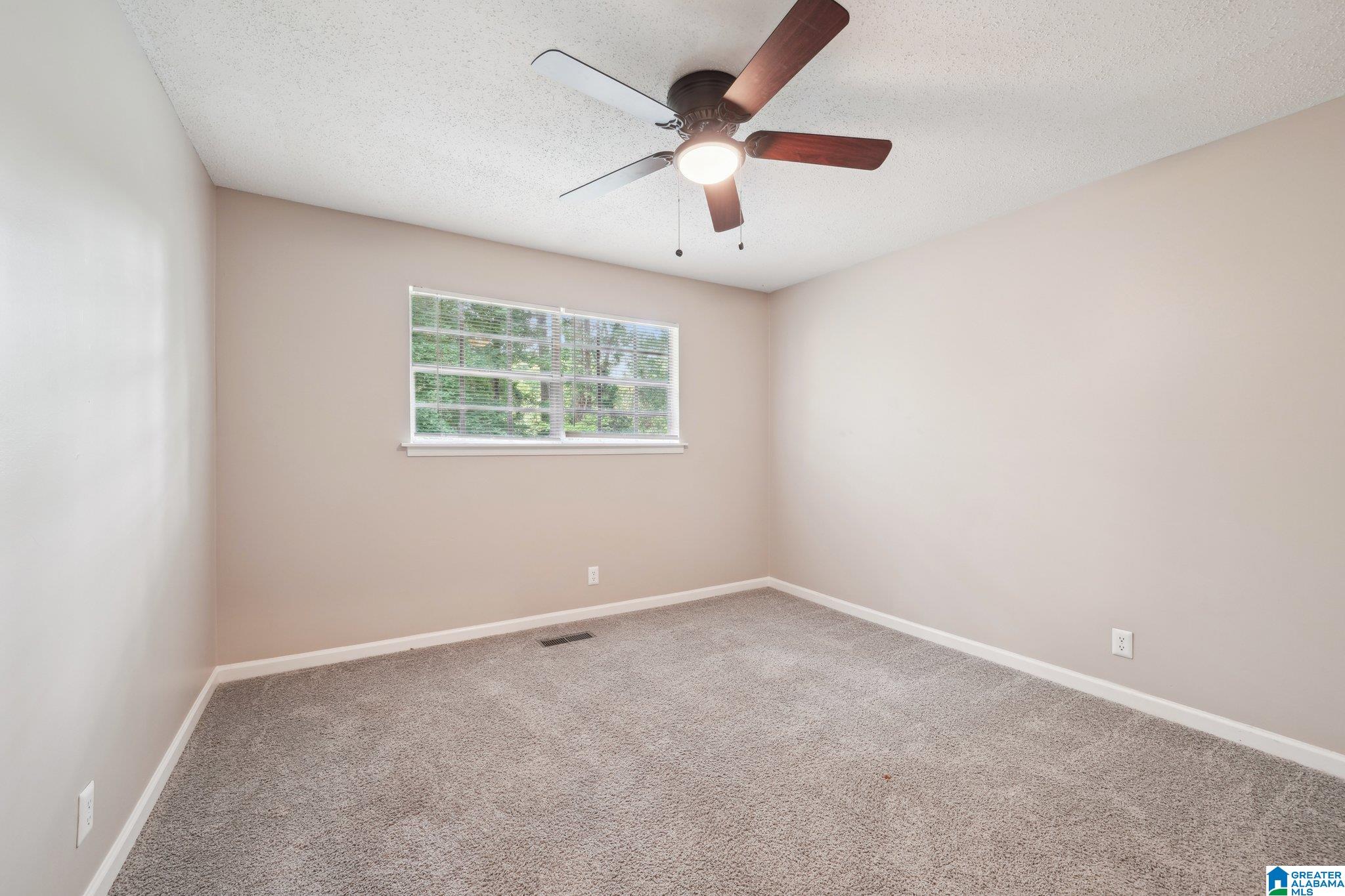 133 Hickory Street Alabaster, AL 35114 - Photo 27 of 38