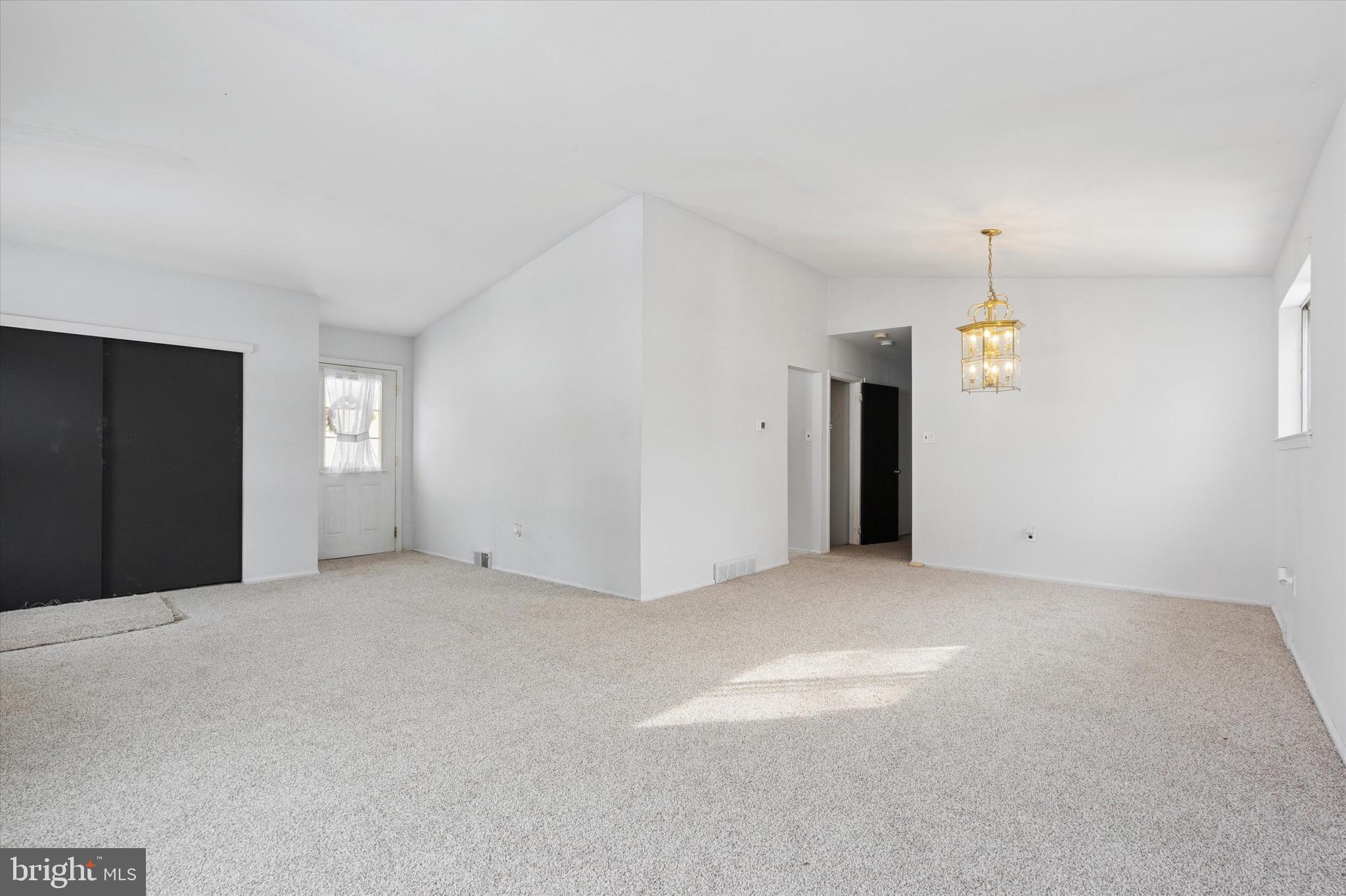 1551 Fitzwatertown Road Willow Grove, PA 19090 - Photo 8 of 25