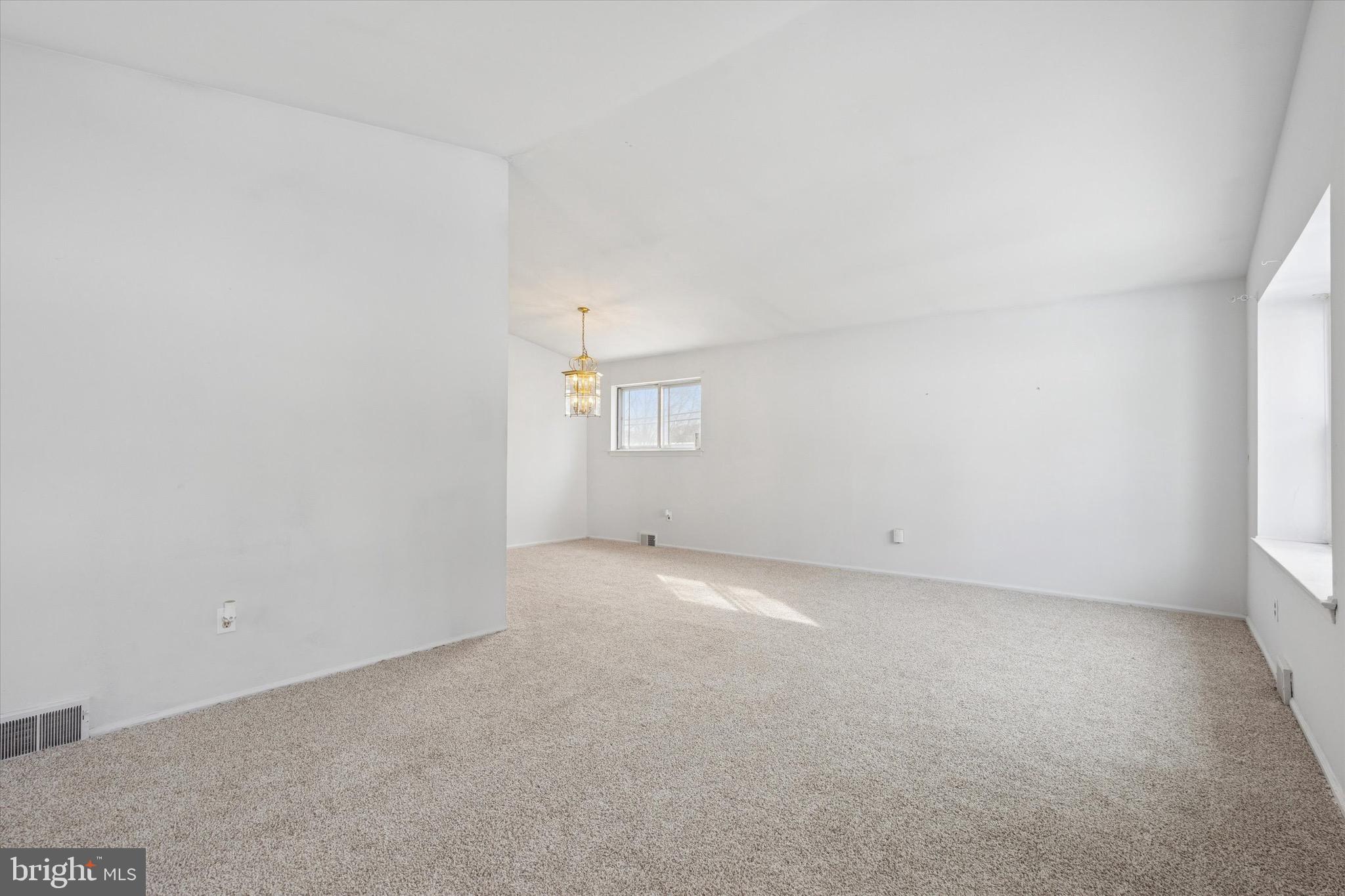 1551 Fitzwatertown Road Willow Grove, PA 19090 - Photo 10 of 25