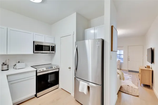 $2,600 | 2216 San Gabriel Street, Unit 204, Austin, TX 78705