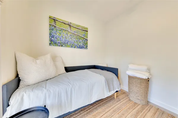 $2,600 | 2216 San Gabriel Street, Unit 204, Austin, TX 78705