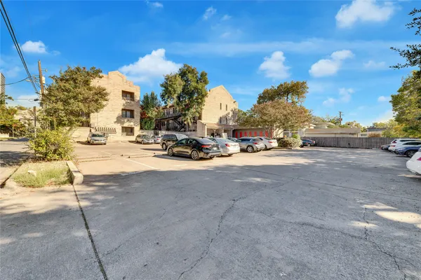 $2,600 | 2216 San Gabriel Street, Unit 204, Austin, TX 78705