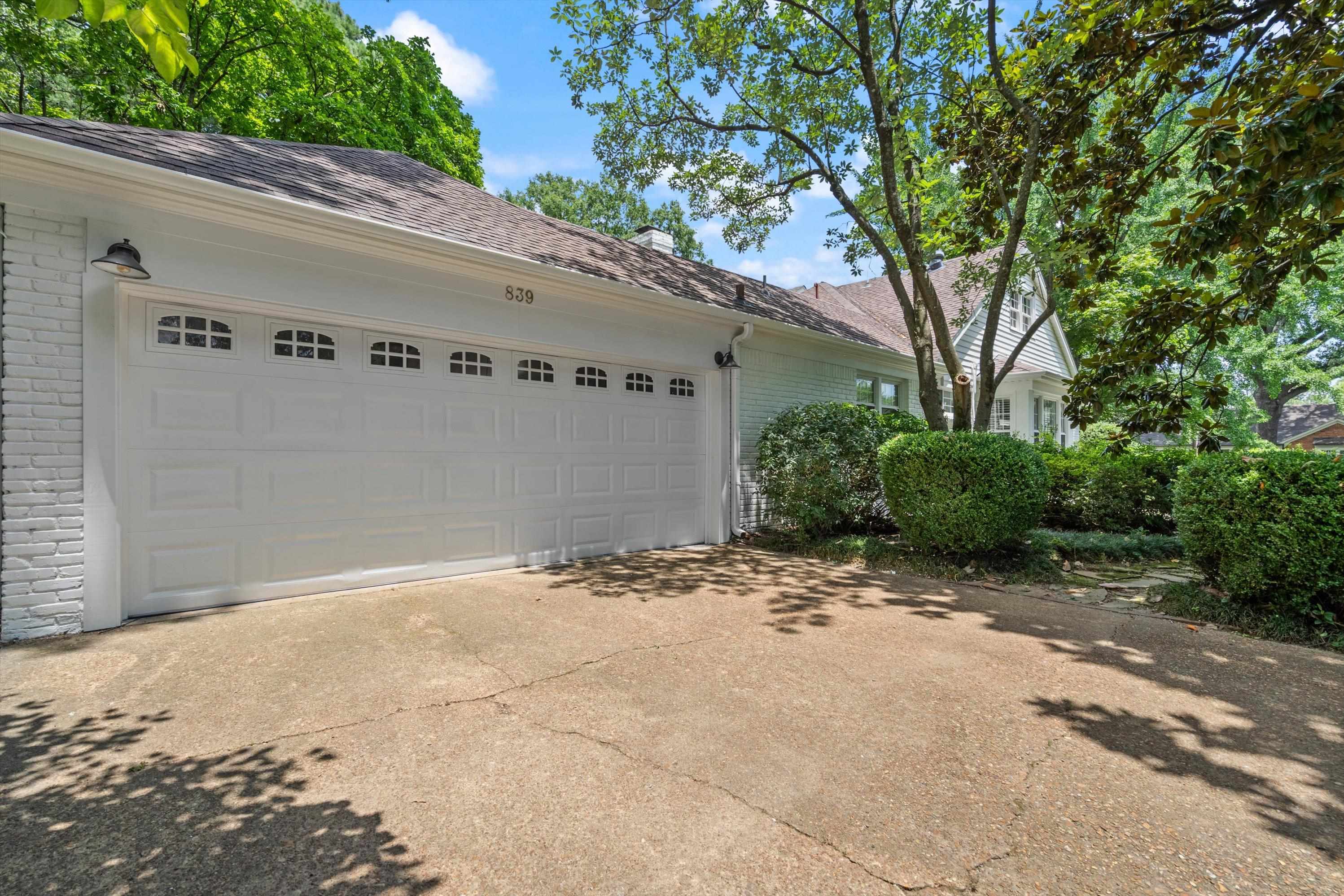 839 Reddoch Street Memphis, TN 38119 - Photo 34 of 36 a backyard of a house