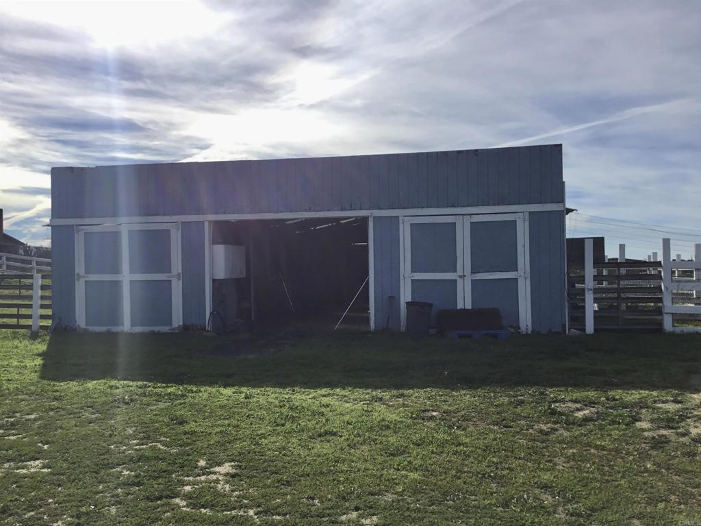 622 Rancho Del Cerro Fallbrook, CA 92028 - Photo 41 of 58