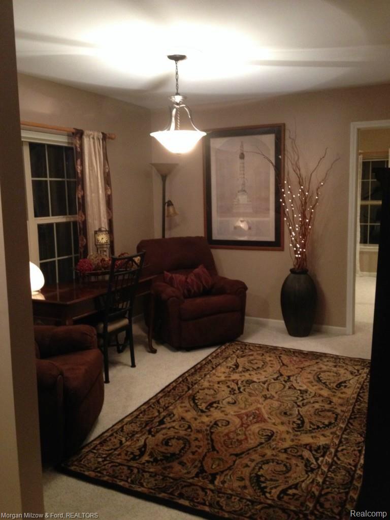3217 Mann Road Waterford, MI 48329 - Photo 15 of 32 16 Library.jpg