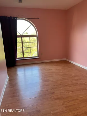 $239,900 | 129 Norfolk Circle, Harrogate, TN 37752