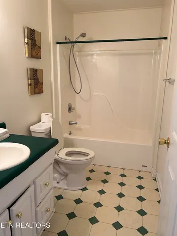 $239,900 | 129 Norfolk Circle, Harrogate, TN 37752