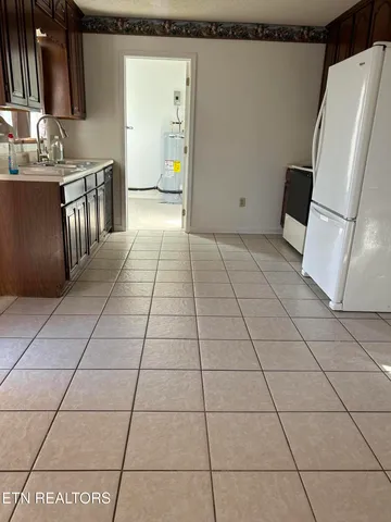 $239,900 | 129 Norfolk Circle, Harrogate, TN 37752