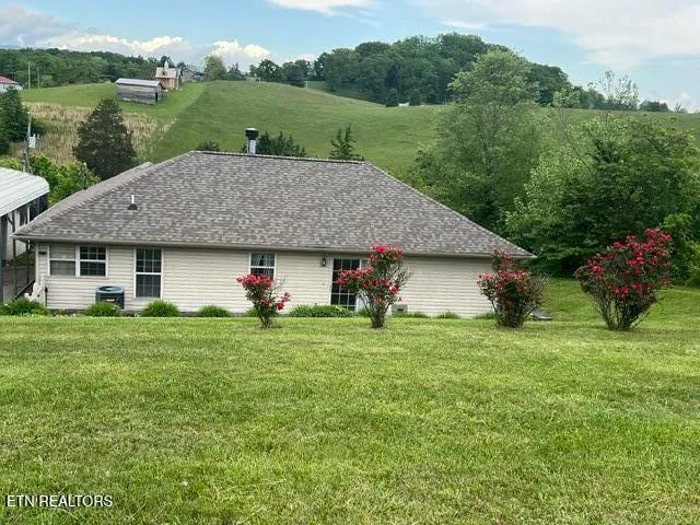 $239,900 | 129 Norfolk Circle, Harrogate, TN 37752
