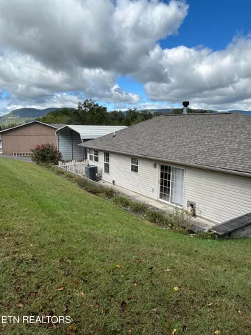 $239,900 | 129 Norfolk Circle, Harrogate, TN 37752