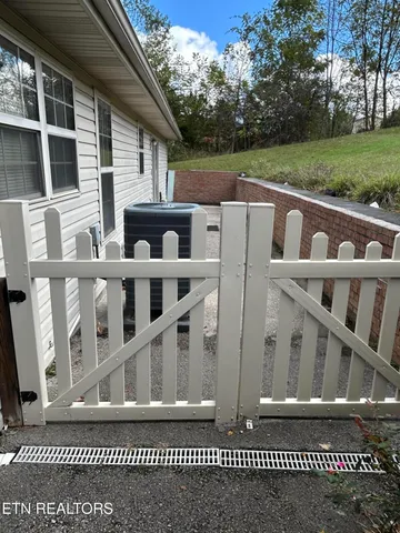 $239,900 | 129 Norfolk Circle, Harrogate, TN 37752