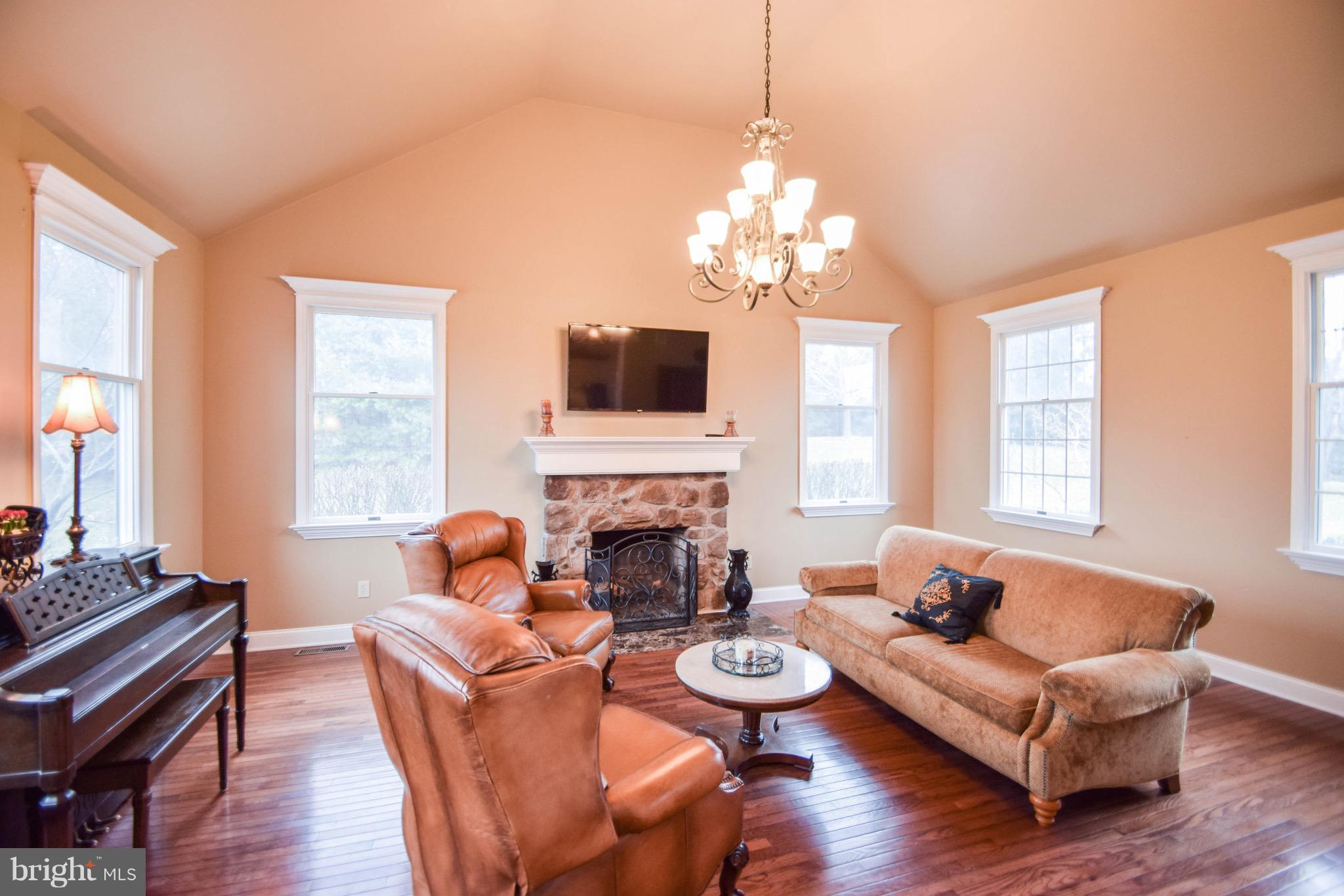 4870 Bergstrom Road Doylestown, PA 18902 - Photo 10 of 35 Gallery Image 10