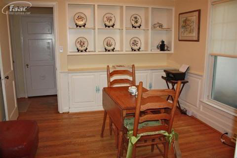 1950 Colchester Road Flint, MI 48503 - Photo 7 of 19 20174499-6.JPG