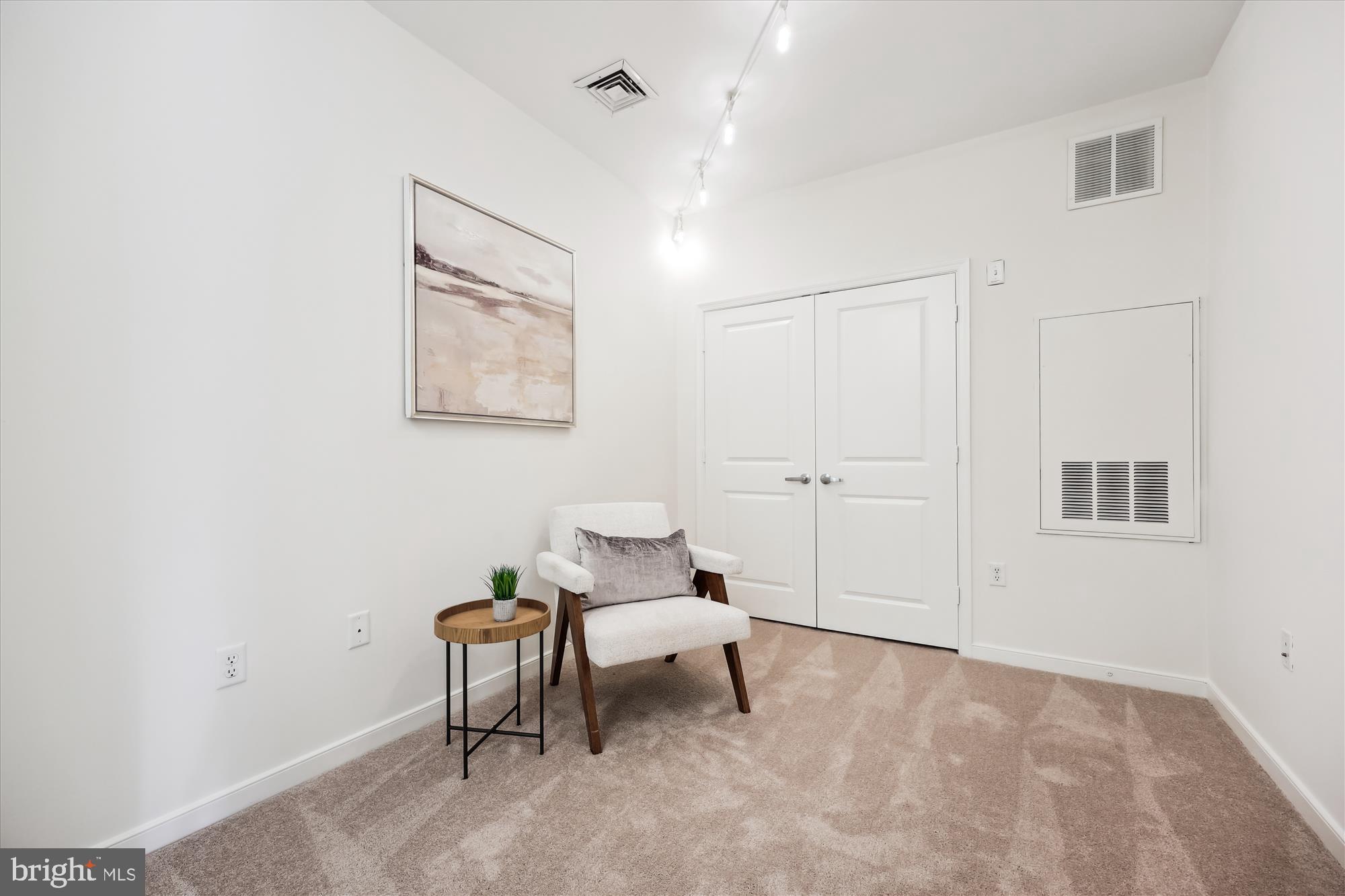 8045 Newell Street, Unit 319 Silver Spring, MD 20910 - Photo 4 of 66 Den/Bonus Room