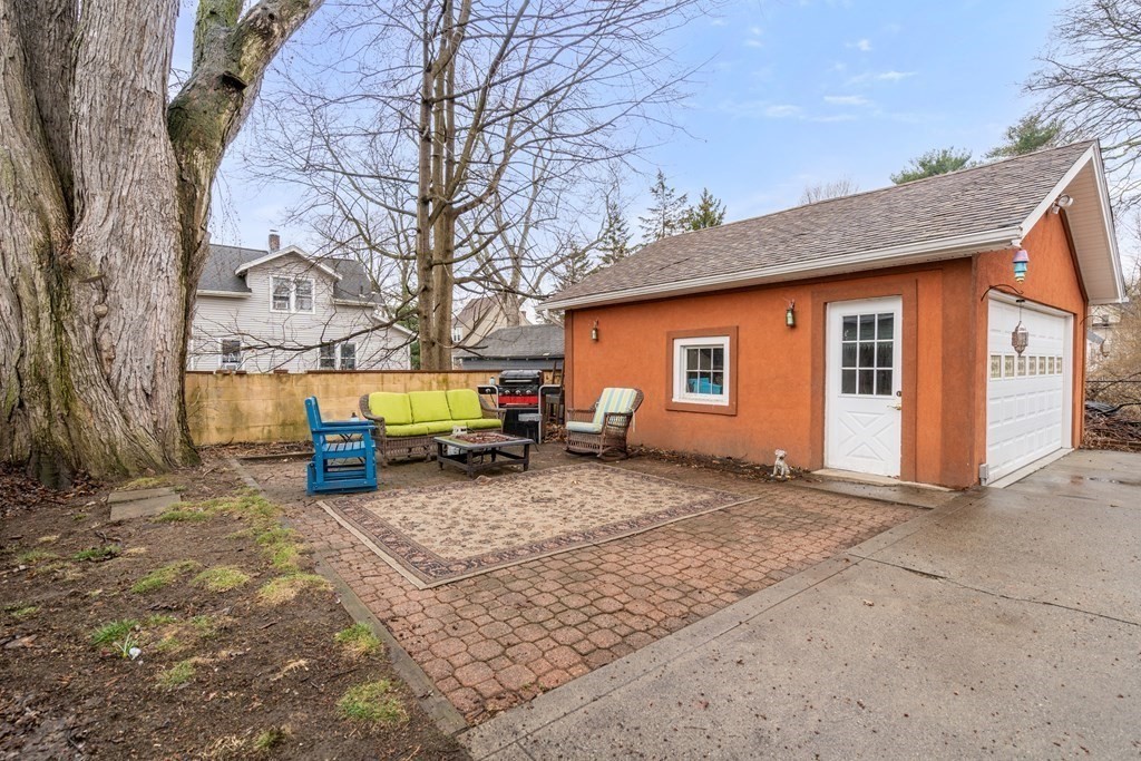 65 Fox Street West Springfield, MA 01089 - Photo 3 of 21 Gallery Image 3