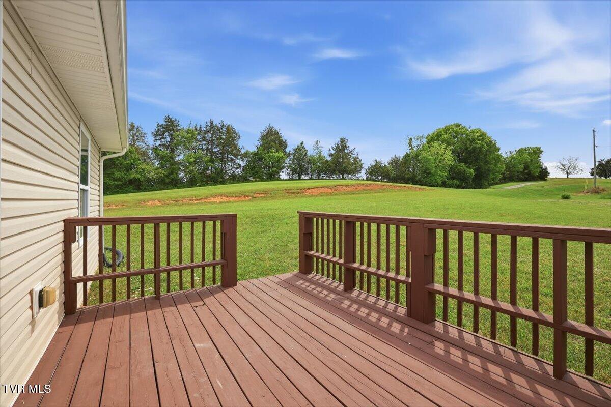 520 Calico Road Afton, TN 37616 - Photo 34 of 35 06-520_Calico_Rd_028