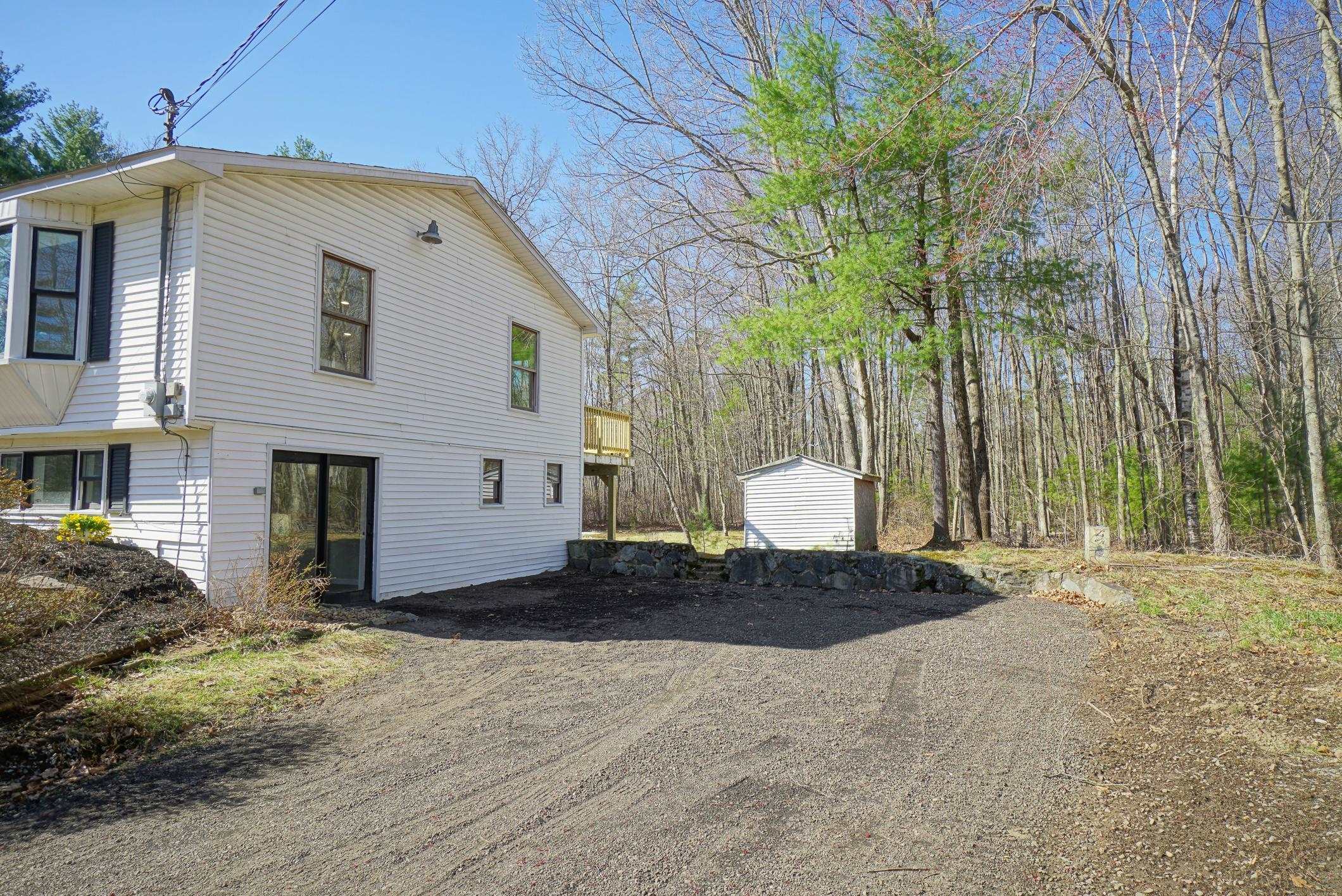 5 New Boston Road Kingston, NH 03848 - Photo 4 of 57 Gallery Image 4