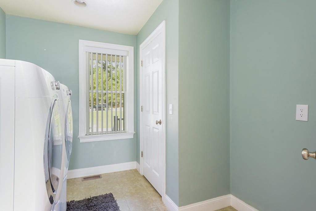 29 Dunham Road Freetown, MA 02702 - Photo 18 of 30 Gallery Image 18