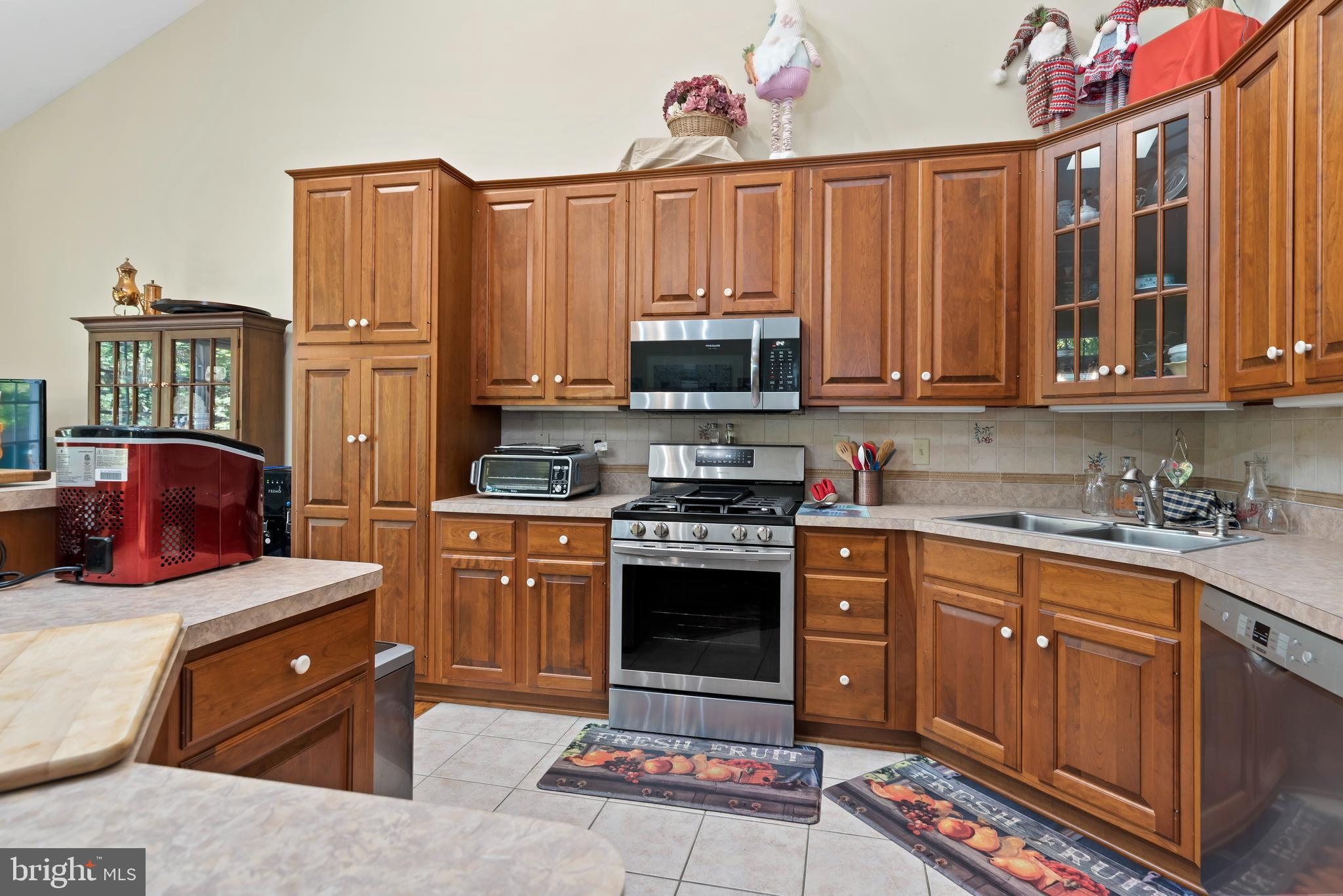 174 Red Haven Road New Cumberland, PA 17070 - Photo 8 of 37 Gallery Image 8