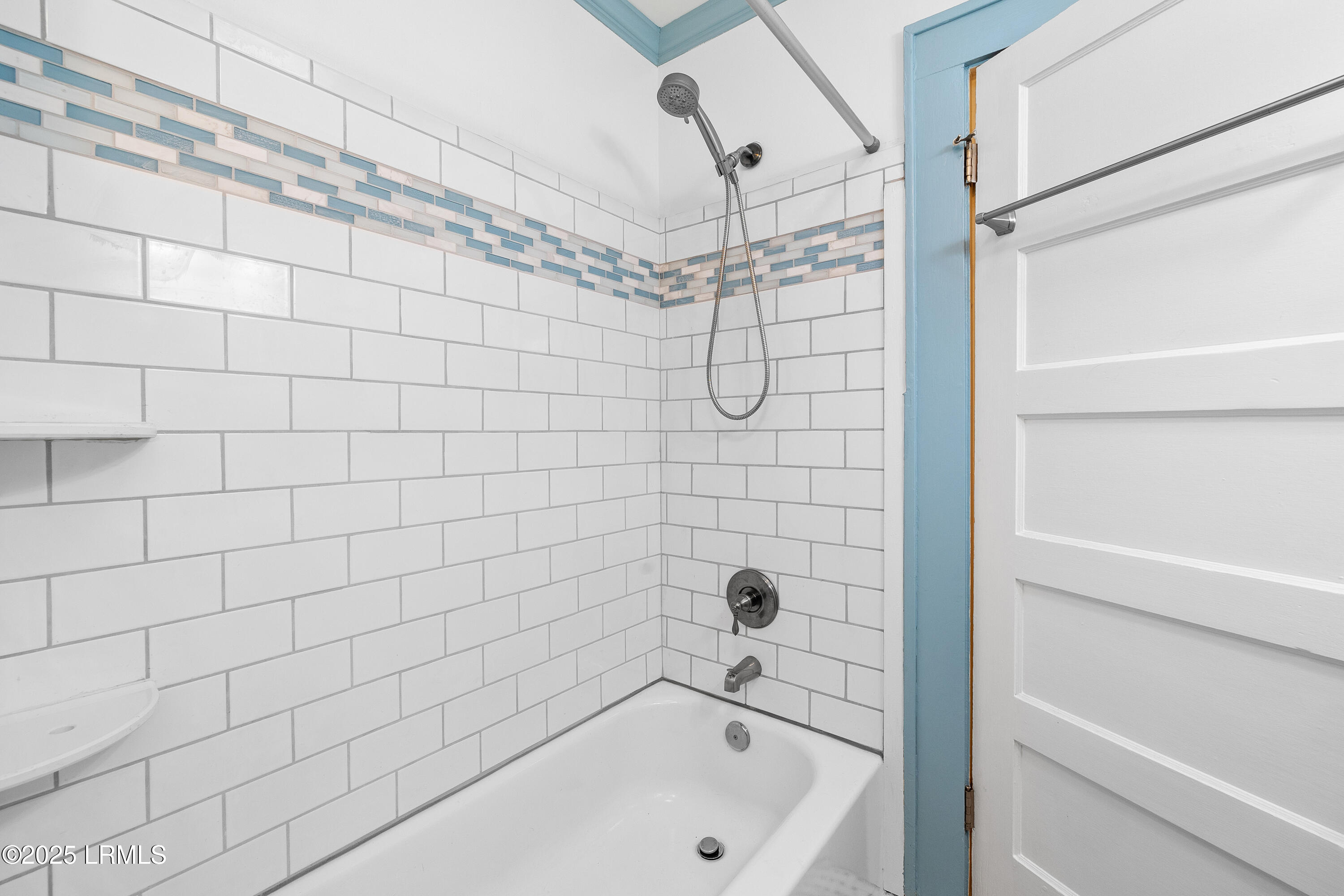 411 Heyward Street Beaufort, SC 29902 - Photo 24 of 44 Guest Bathroom411 Heyward - 19