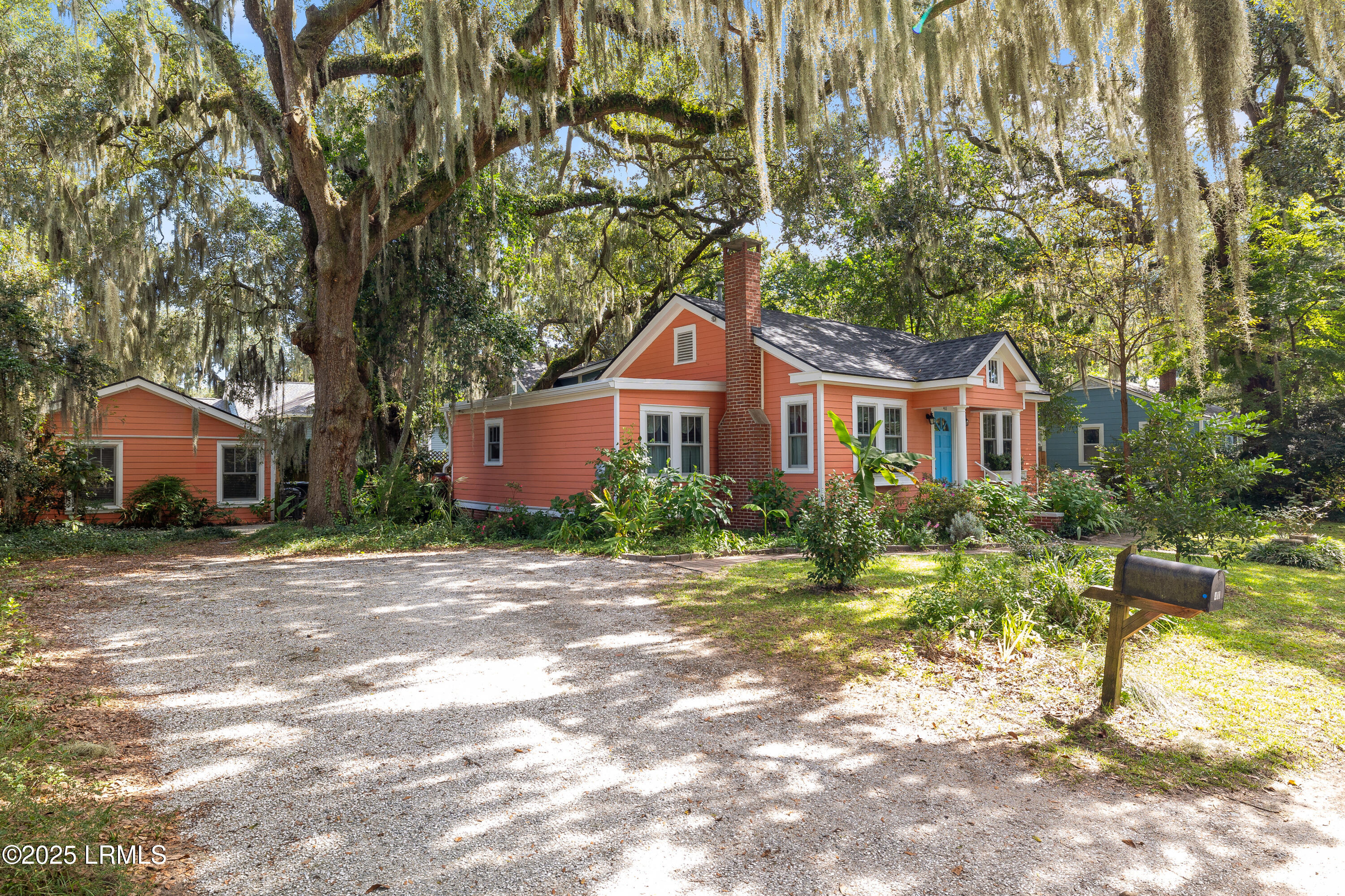 411 Heyward Street Beaufort, SC 29902 - Photo 3 of 44 411 Heyward - 3