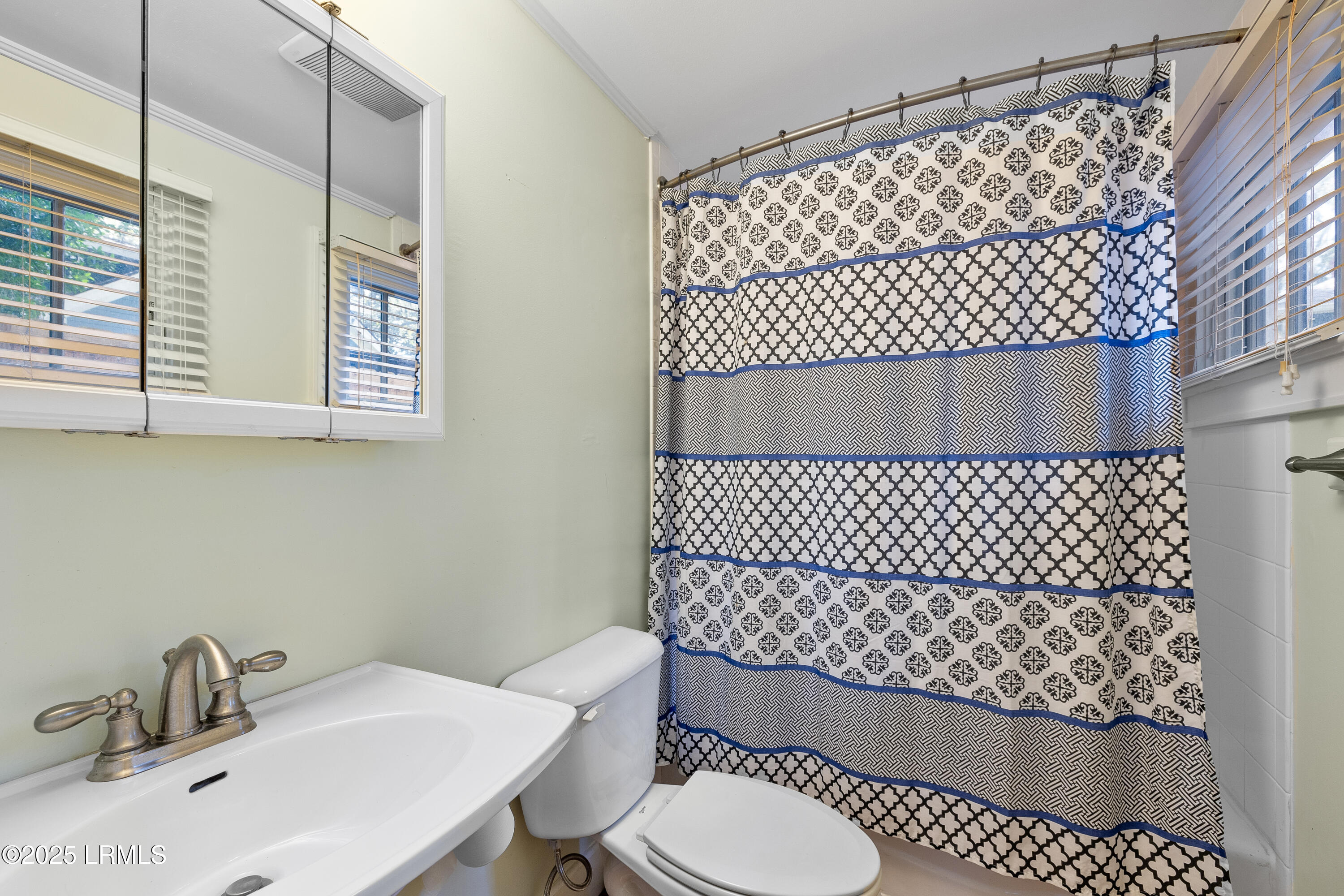 411 Heyward Street Beaufort, SC 29902 - Photo 40 of 44 411 Heyward - 37