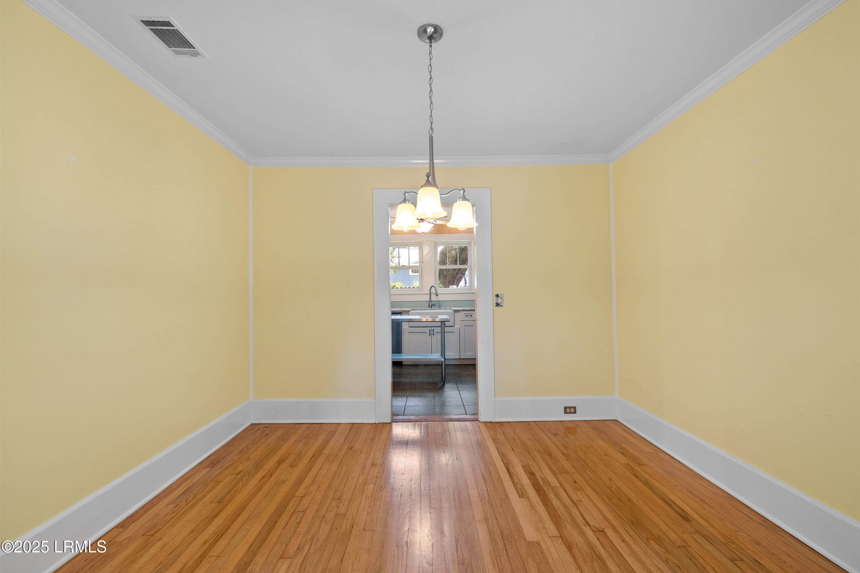411 Heyward Street Beaufort, SC 29902 - Photo 9 of 44 Formal Dining