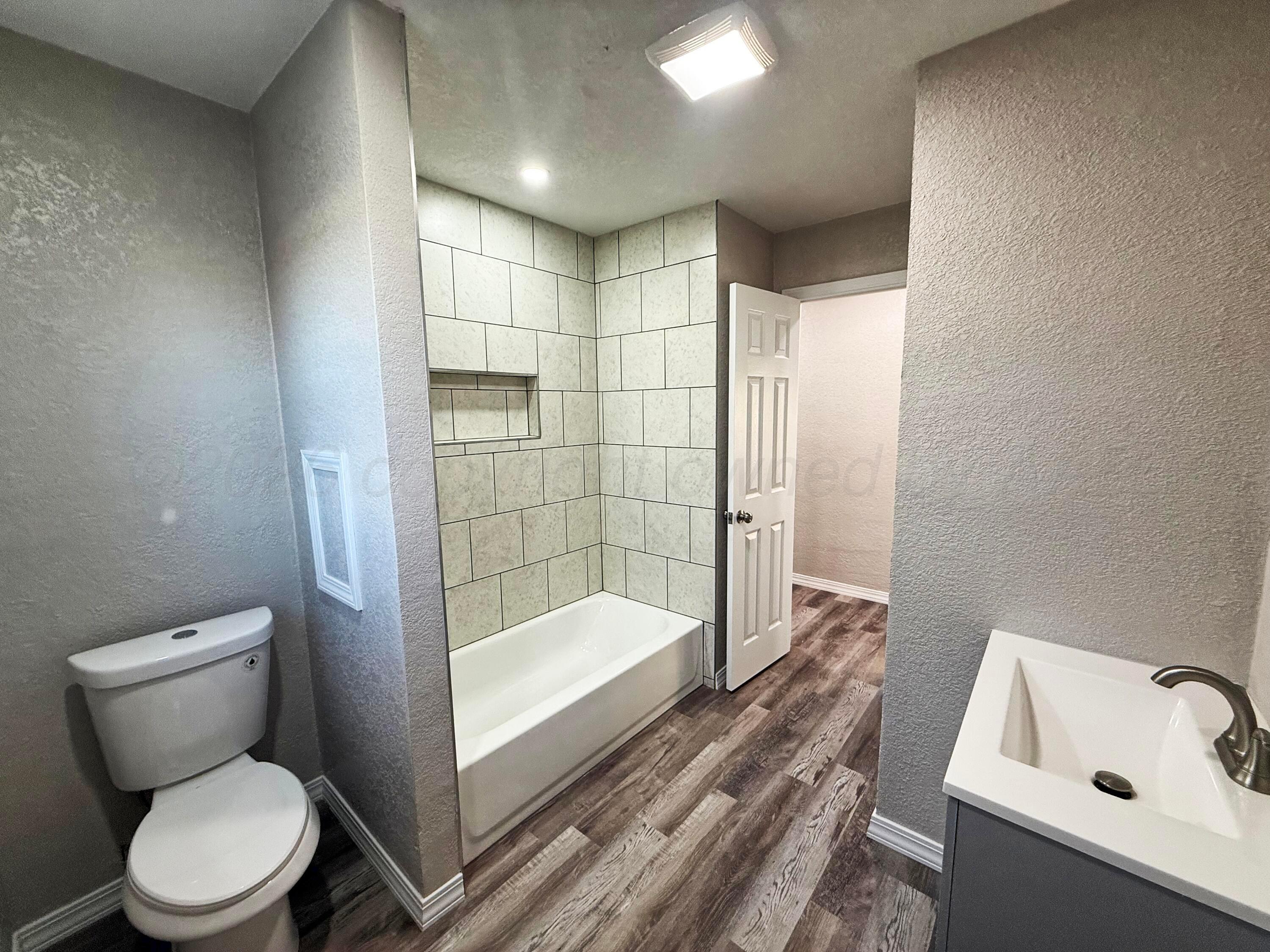 10 North Kentucky Street Perryton, TX 79070 - Photo 6 of 9 IMG_3152_easyHDR-enhance2