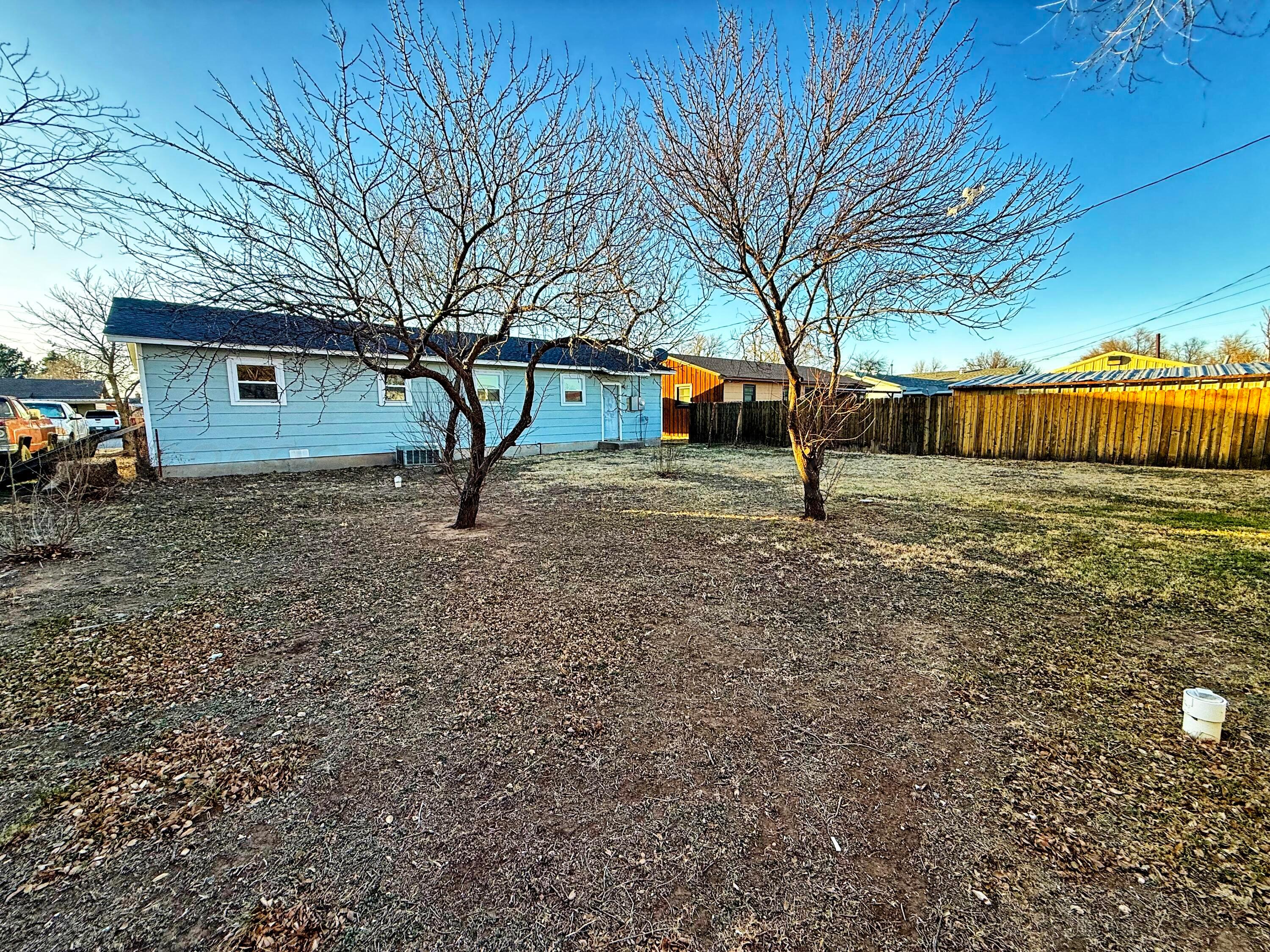 10 North Kentucky Street Perryton, TX 79070 - Photo 9 of 9 IMG_3145_easyHDR-dramatic-bright