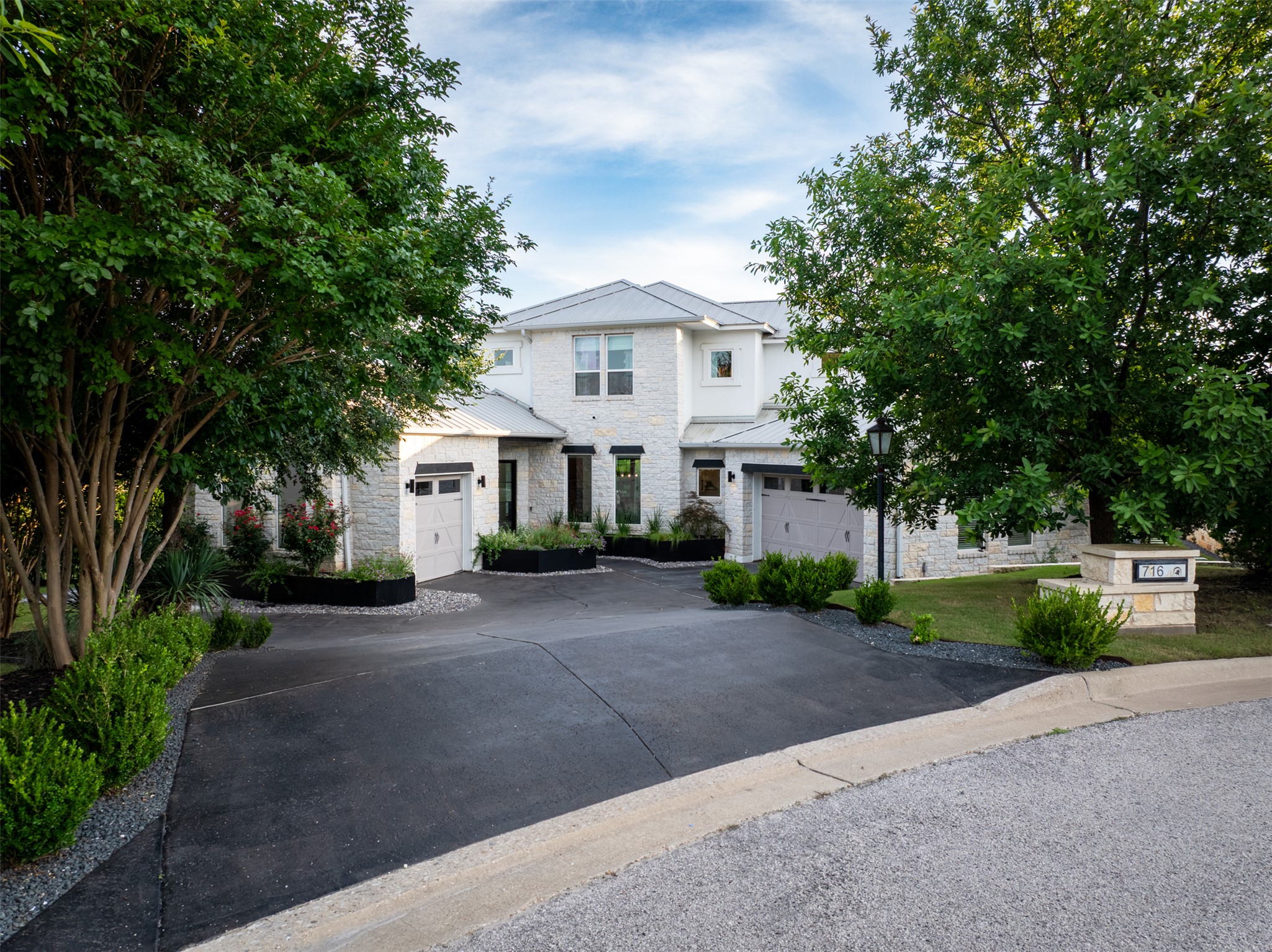 716 Crestone Stream Drive Austin, TX 78738 - Photo 2 of 40
