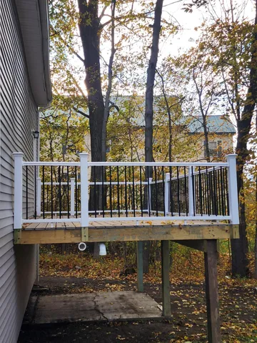 $224,900 | 105 South Alpine Street, Oakland, ME 04963