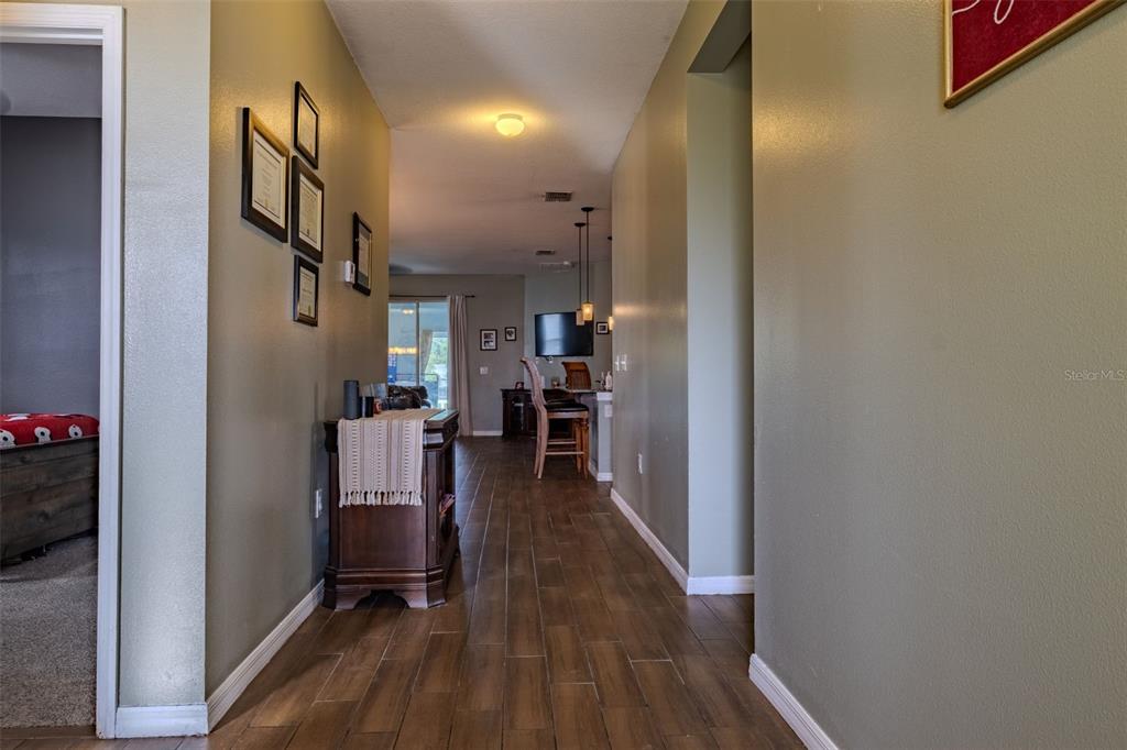 4379 Moon Shadow Loop Mulberry, FL 33860 - Photo 3 of 54