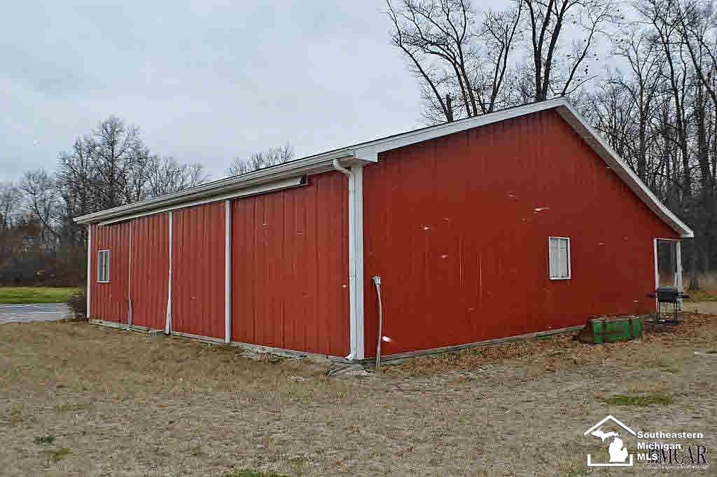 12324 South Custer Road Dundee, MI 48131 - Photo 31 of 34 21244455-30.JPG