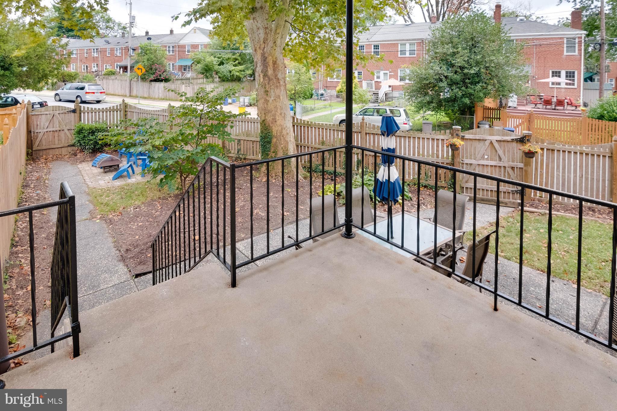 101 Hopkins Road Baltimore, MD 21212 - Photo 24 of 30 Large covered patio