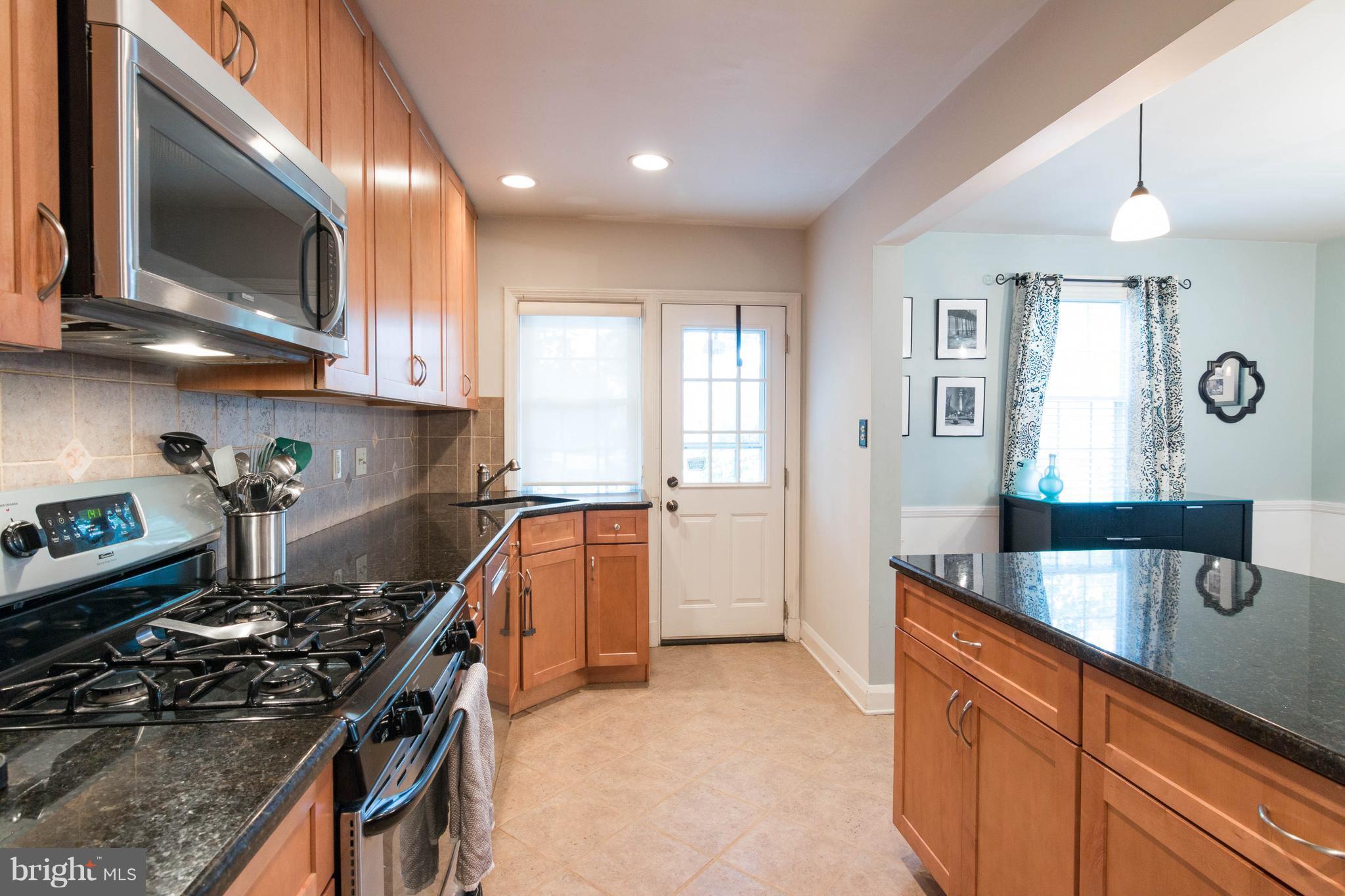 101 Hopkins Road Baltimore, MD 21212 - Photo 4 of 30 Kitchen