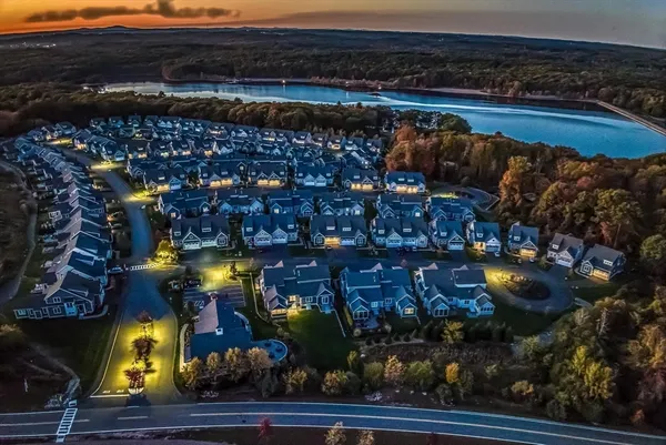 $989,000 | 7 Waterville Lane, Unit 7, Hopkinton, MA 01748